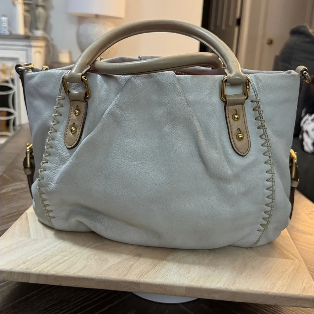 MCM Cream Leather Shoulder Bag With Whip Stiching - Picture 3 of 14